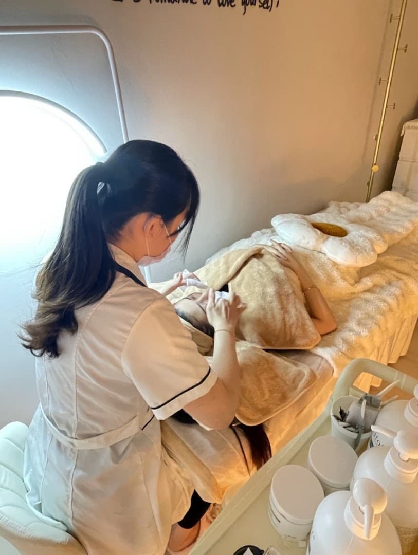Lumiea Skin Studio | Acne Treatment & Facial JB 2