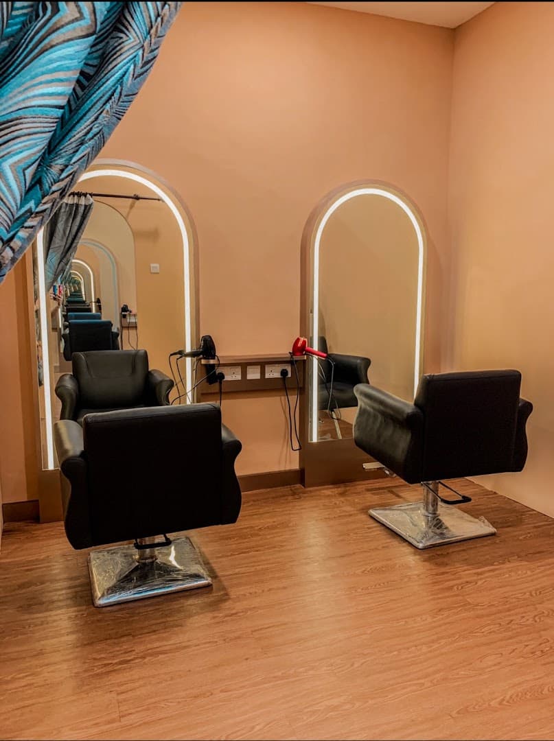 Xenia Hair Studio