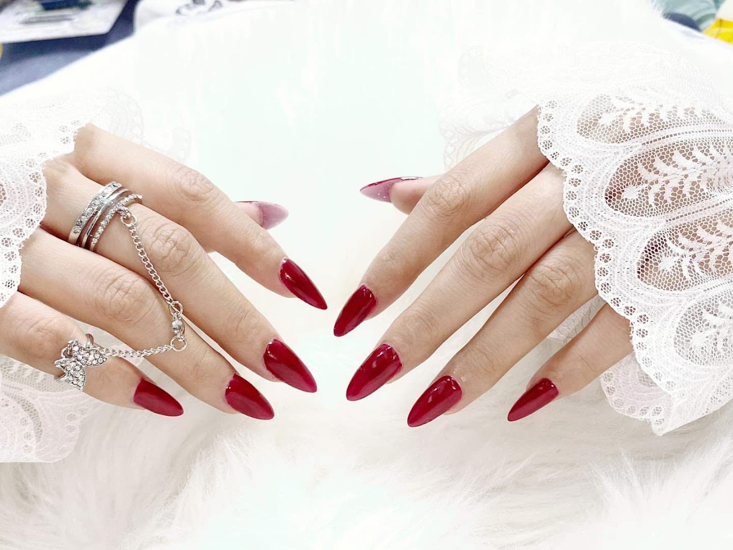 LT NAIL STUDIO