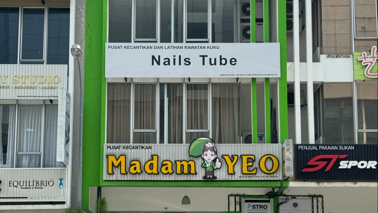 Nails Tube