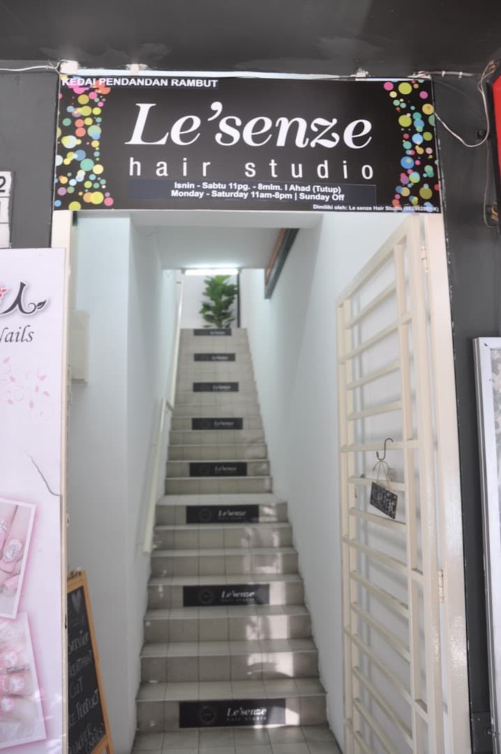 Le'Senze hair studio(Sri Petaling hair salon)