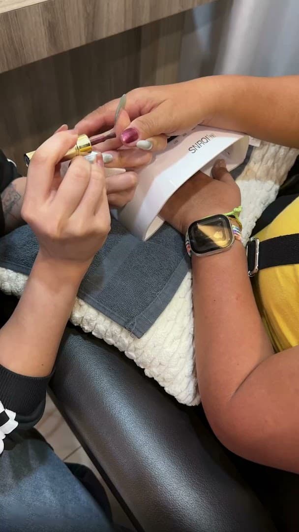 Mow's Beauty Hair Salon 2