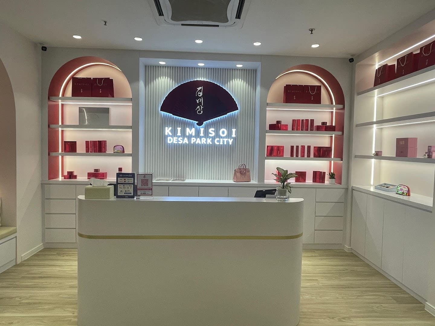 KIMISOI 养肤体验馆 - DESA PARKCITY