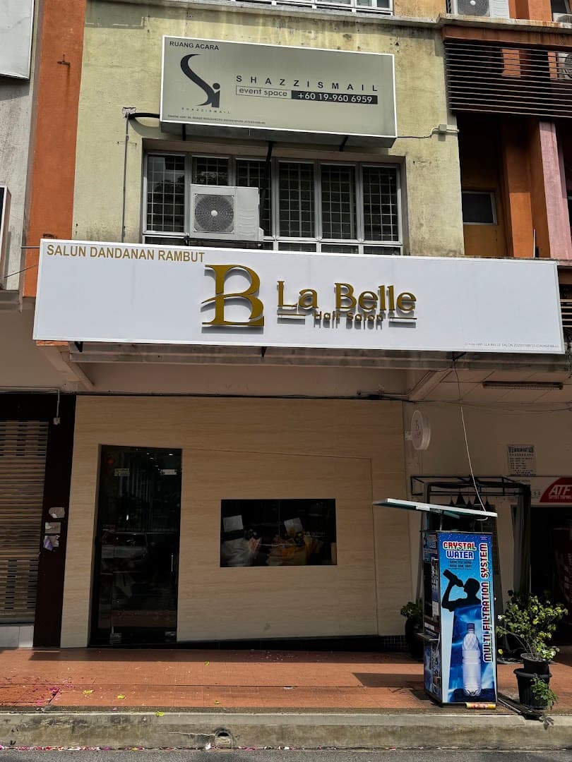 La belle salon 3