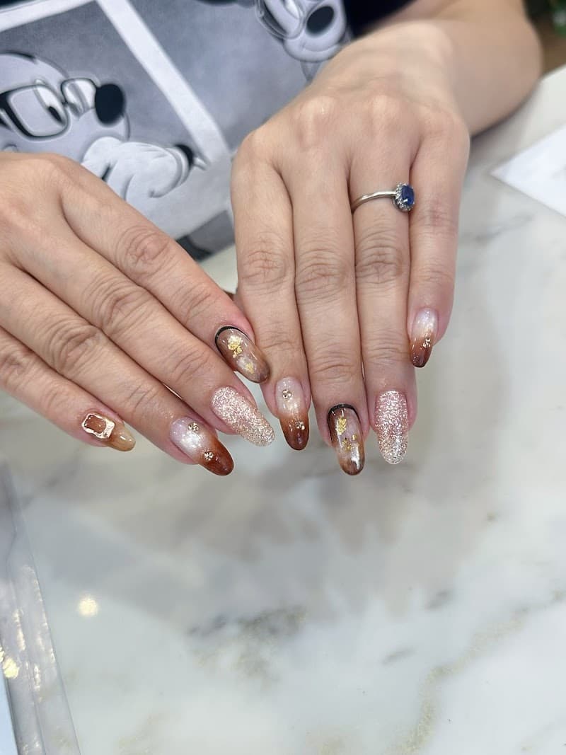 J&E Nails Spa (Leisure Mall) 1
