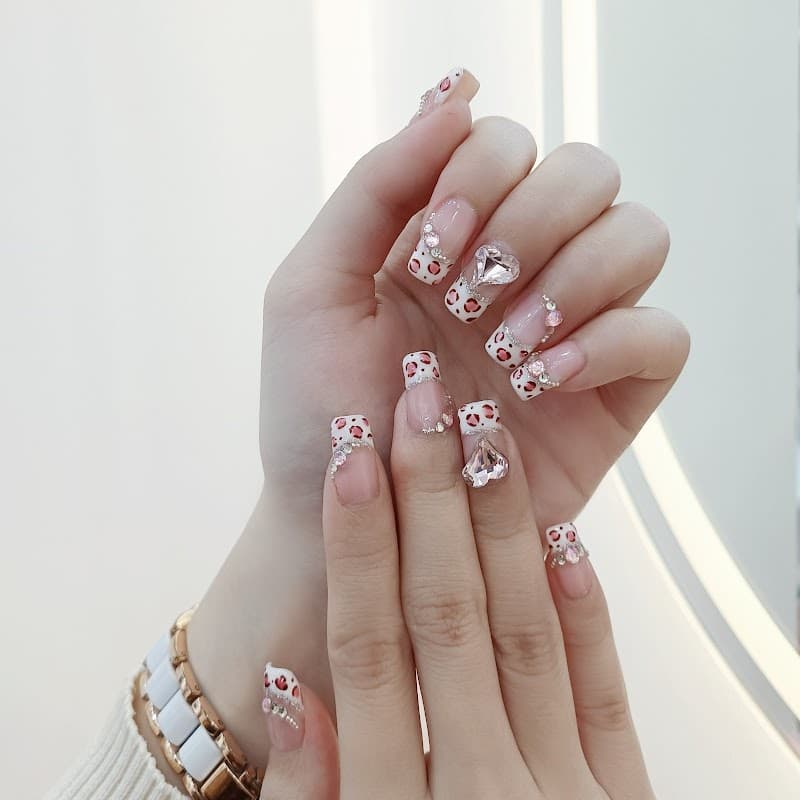 J&E Nails Spa (Leisure Mall) 5