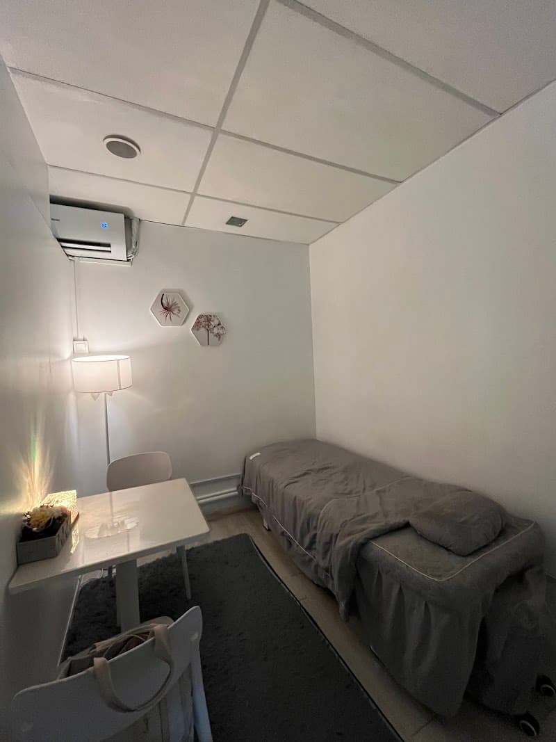 3A BEAUTY HOUSE ( CHERAS Branch ) 5