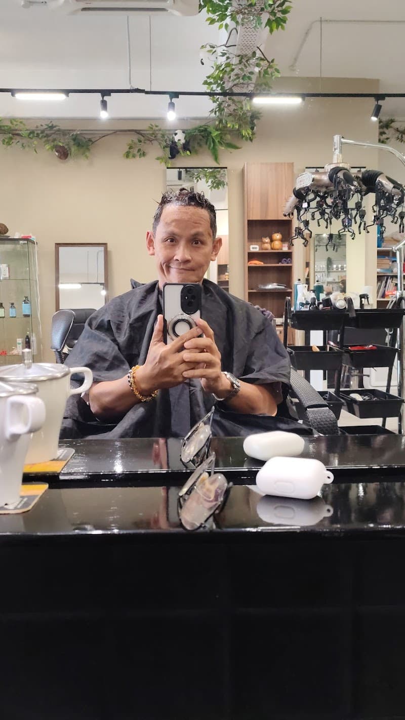 M+M Hair Studio Sri Petaling 3