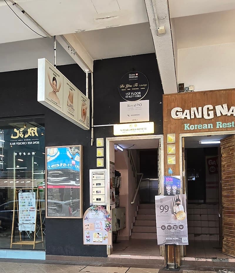 Royal PIO Beauty & Nails 2