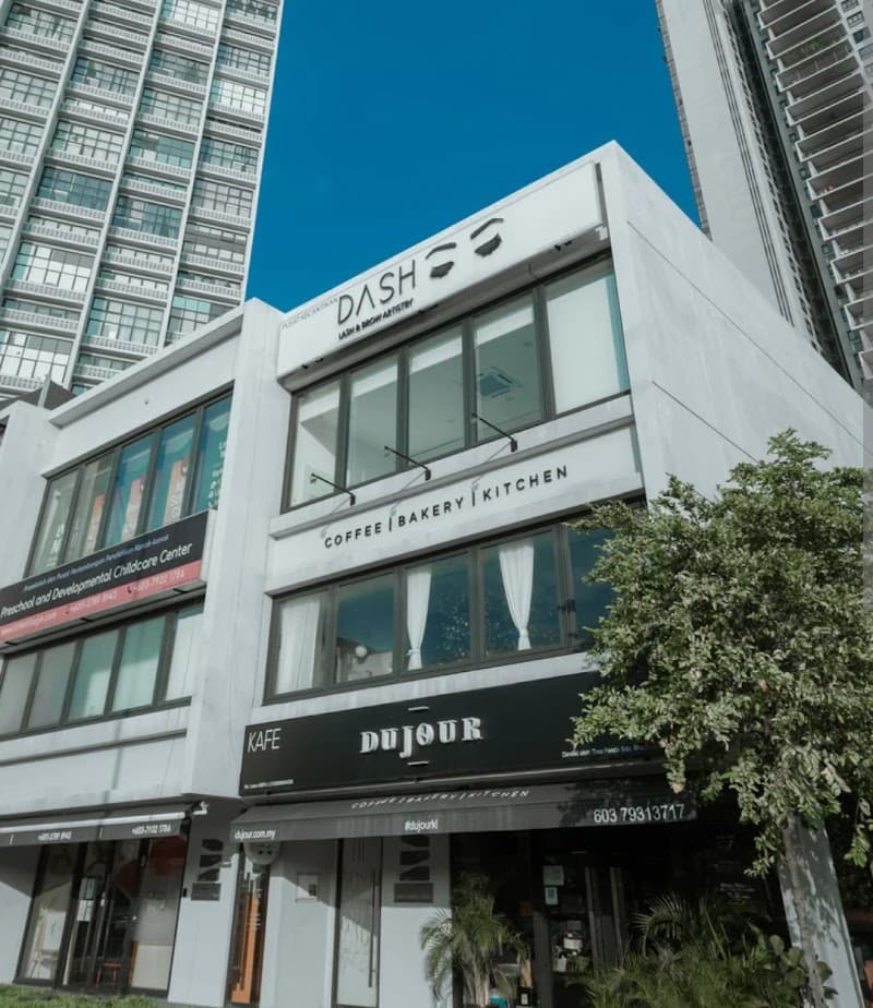 176 Avenue (The Hub, SS2) 2