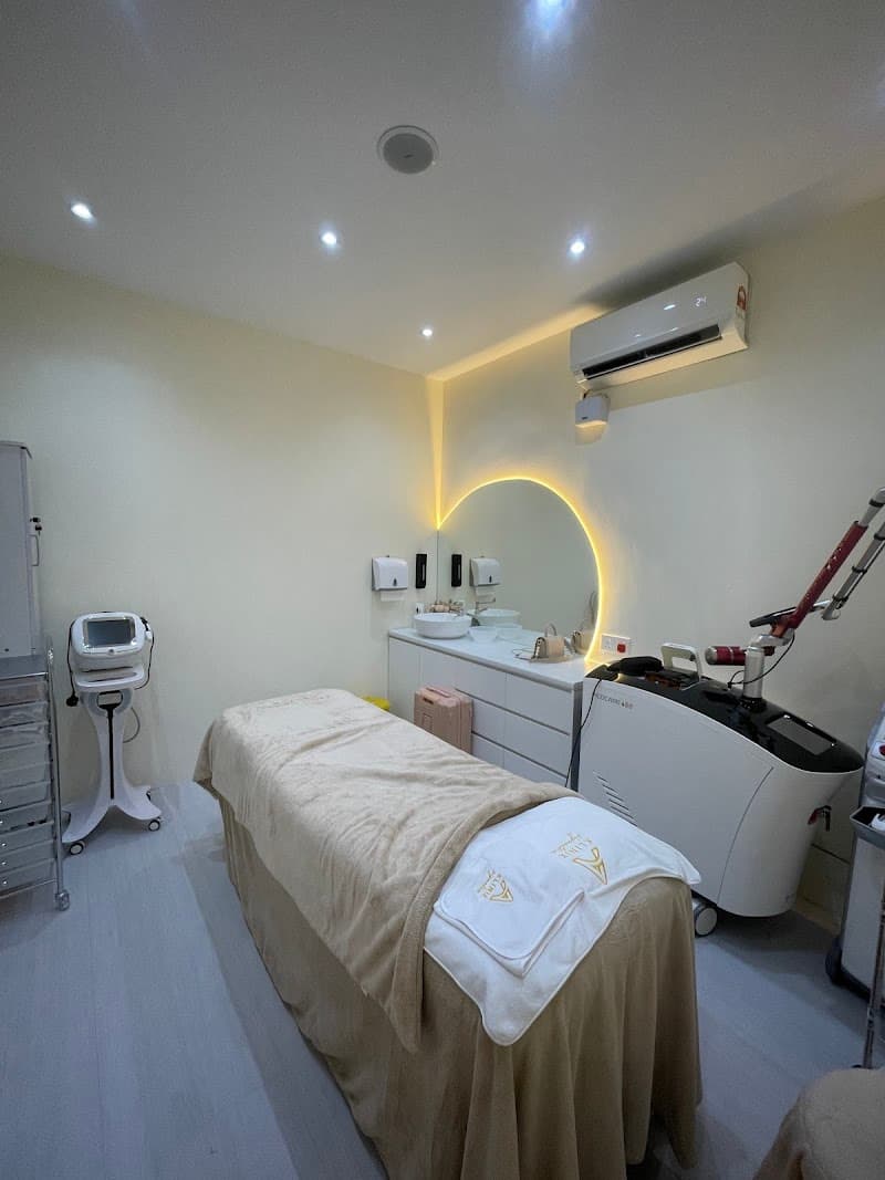 A Klinik Signature Damansara Aesthetic Clinic 医美诊所 Ultherapy 美版超声刀 | Sculptra 童颜针 | Acne & Acne Scar 痘痘 痘疤 | Hair Growth 生发 3