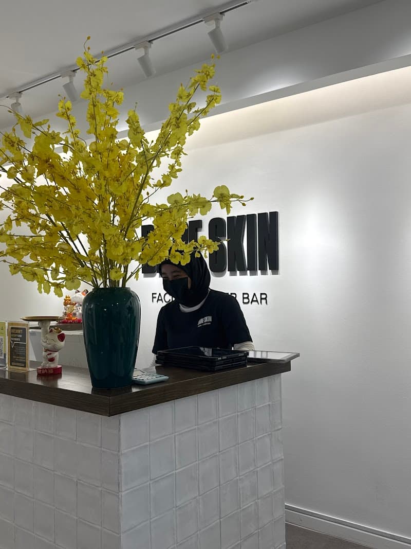Bare Skin Facial + Laser Bar (TTDI) 5