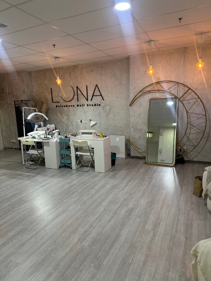 LUNA nail Studio By Baizakova 1