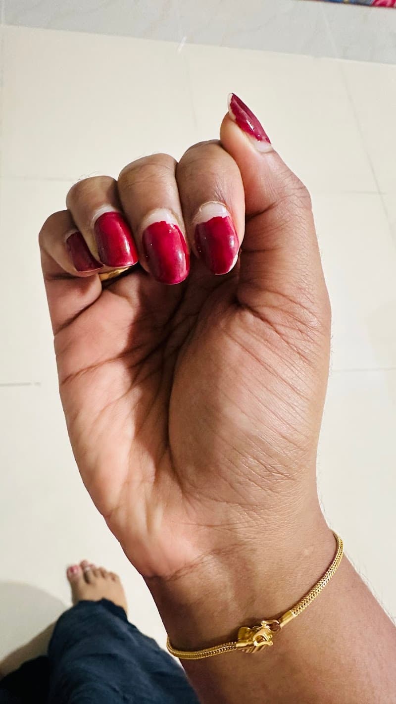 Pillay's Nail & Spa 1