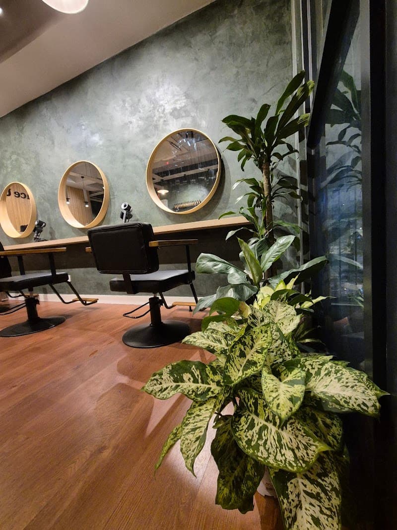 Once Upon Hair Retreat Salon 3