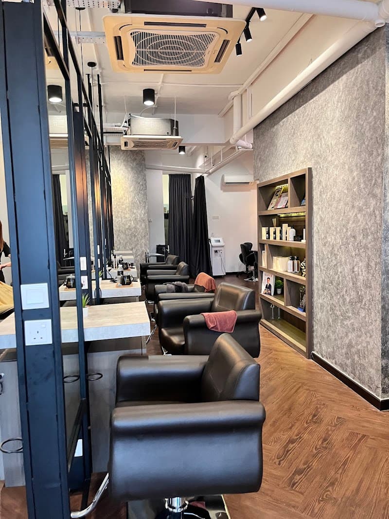 Hairstory (Uptown Damansara) 1