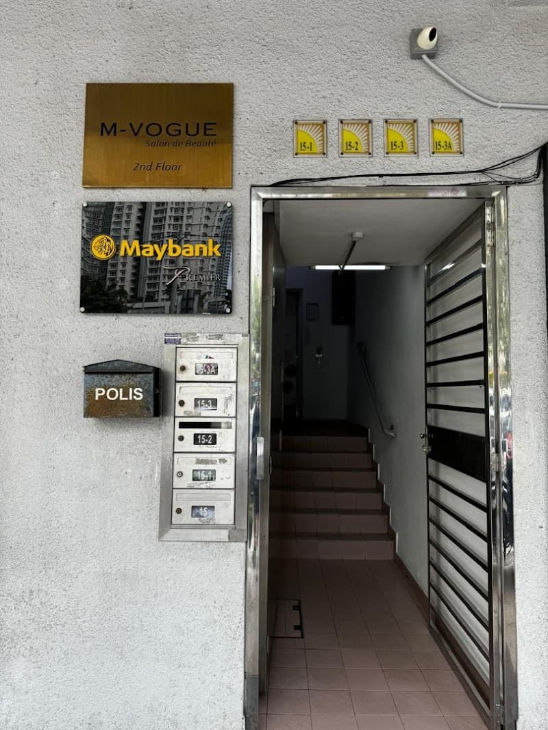 M-VOGUE Salon de Beauté 5