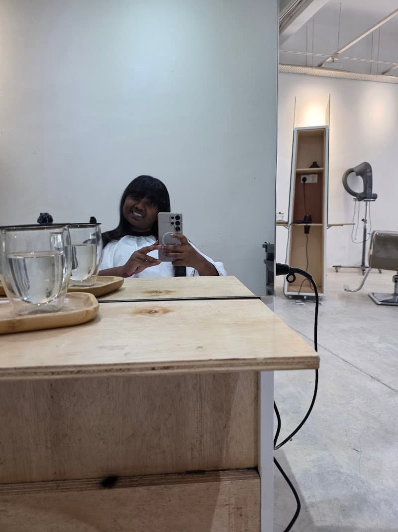Mikka Hair Studio 3