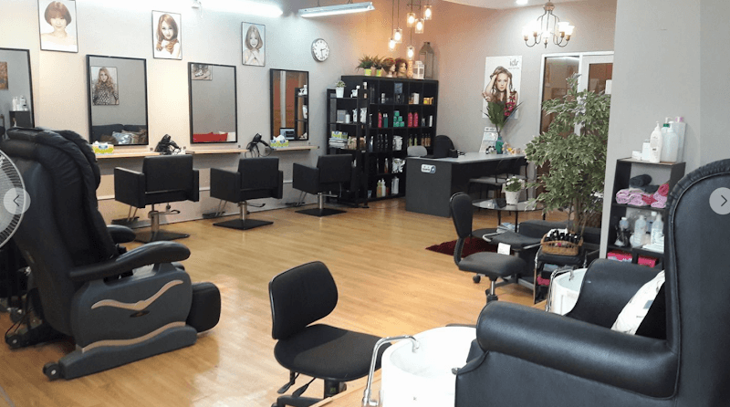 Qsheka salon TTDI For Women Only 1