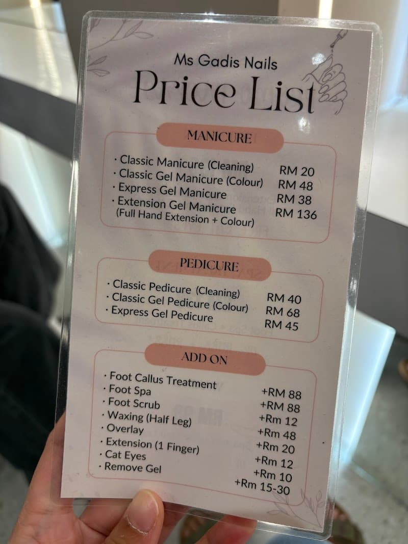 ms gadis salon larkin 3