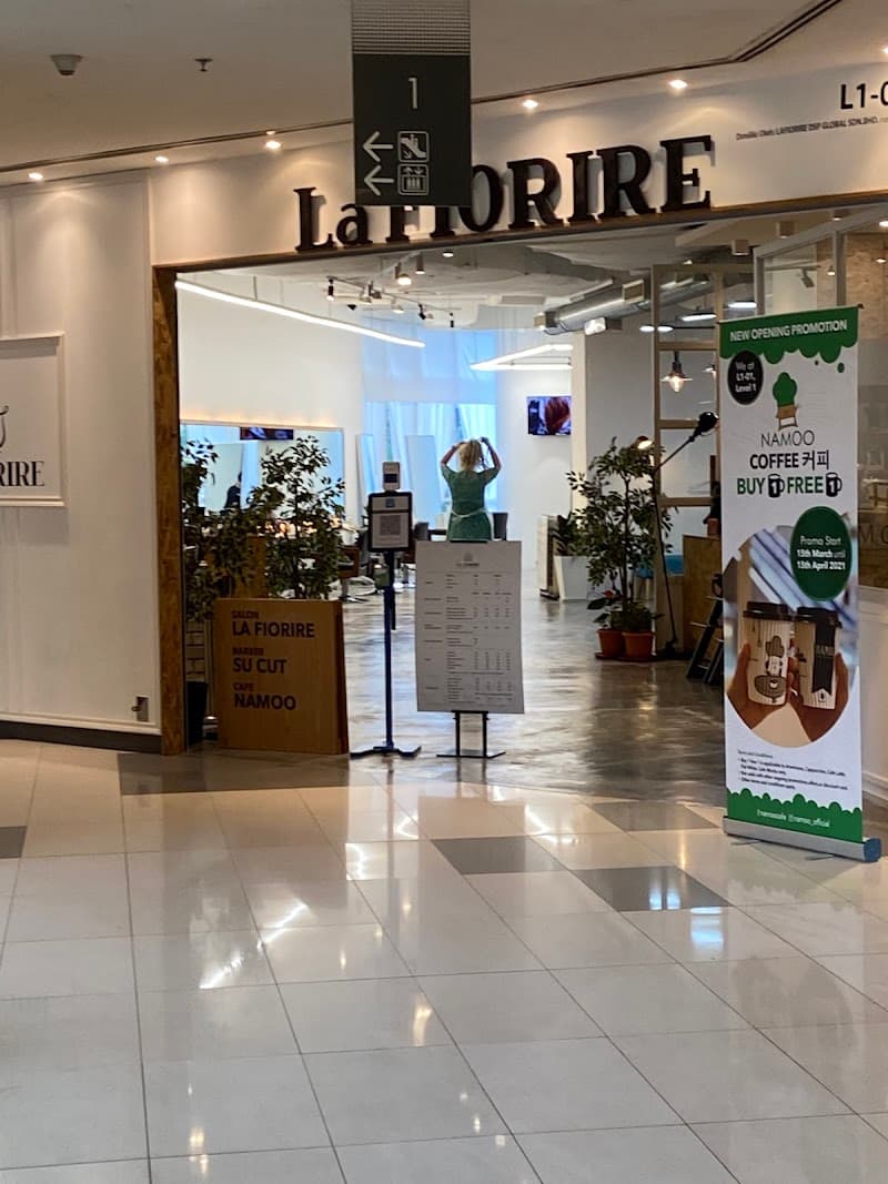 La Fiorire Korean Hair Salon 3