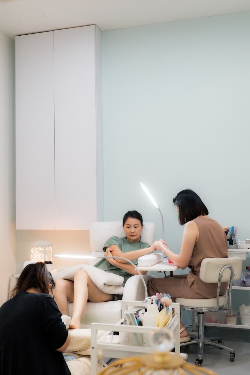 Yu Académie Et Salon 4