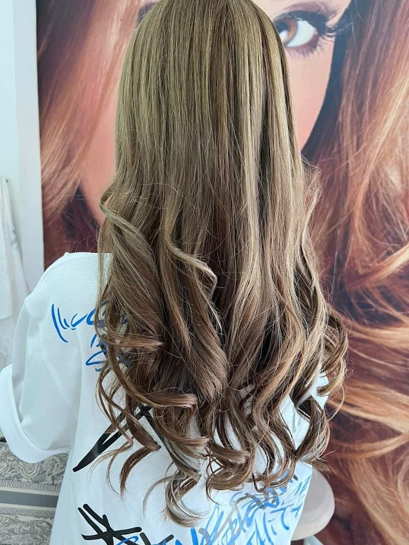 Sweet Ly Unisex Hair & Beauty Saloon 2