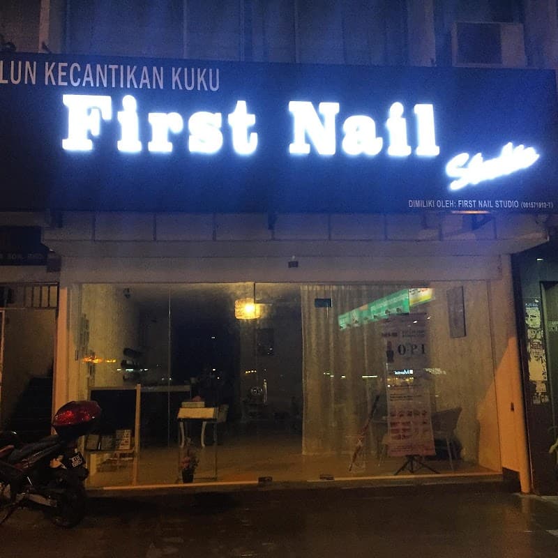 First Nail Studio 1