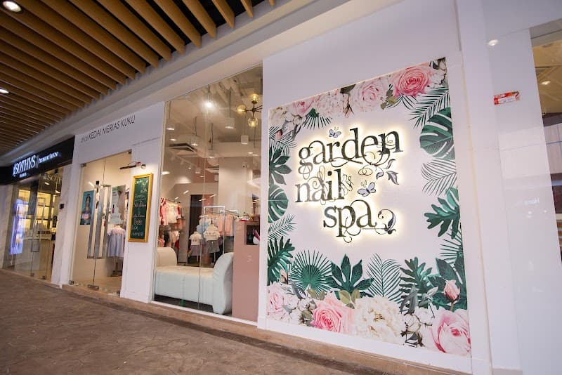 Garden Nail Spa 4