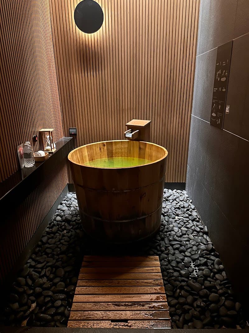 Urban Retreat Onsen Spa 2
