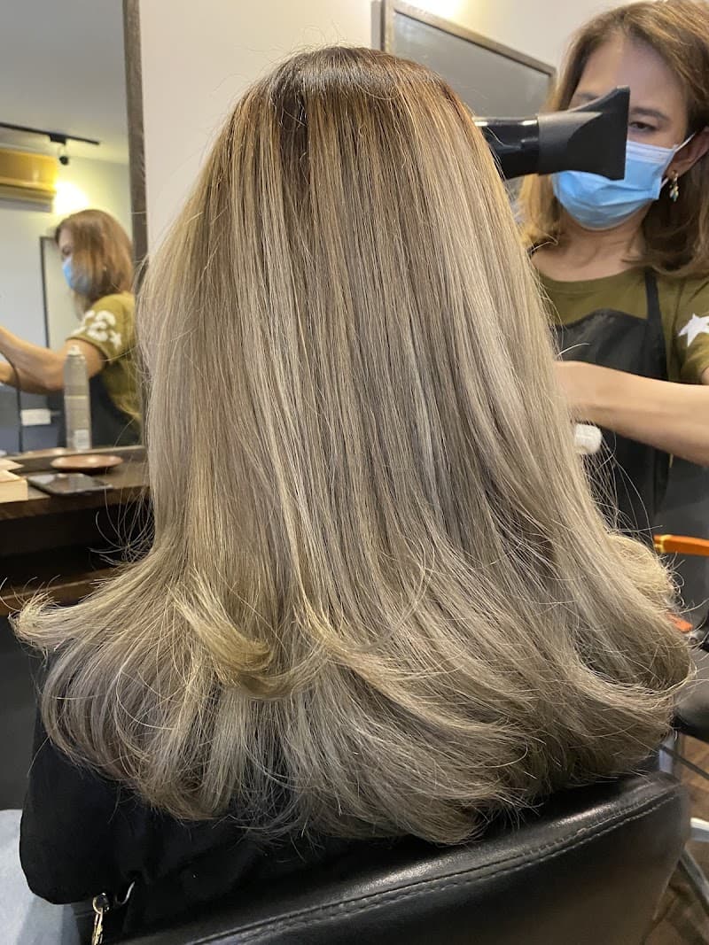 Super Cut Unisex Hair & Beauty Saloon 5