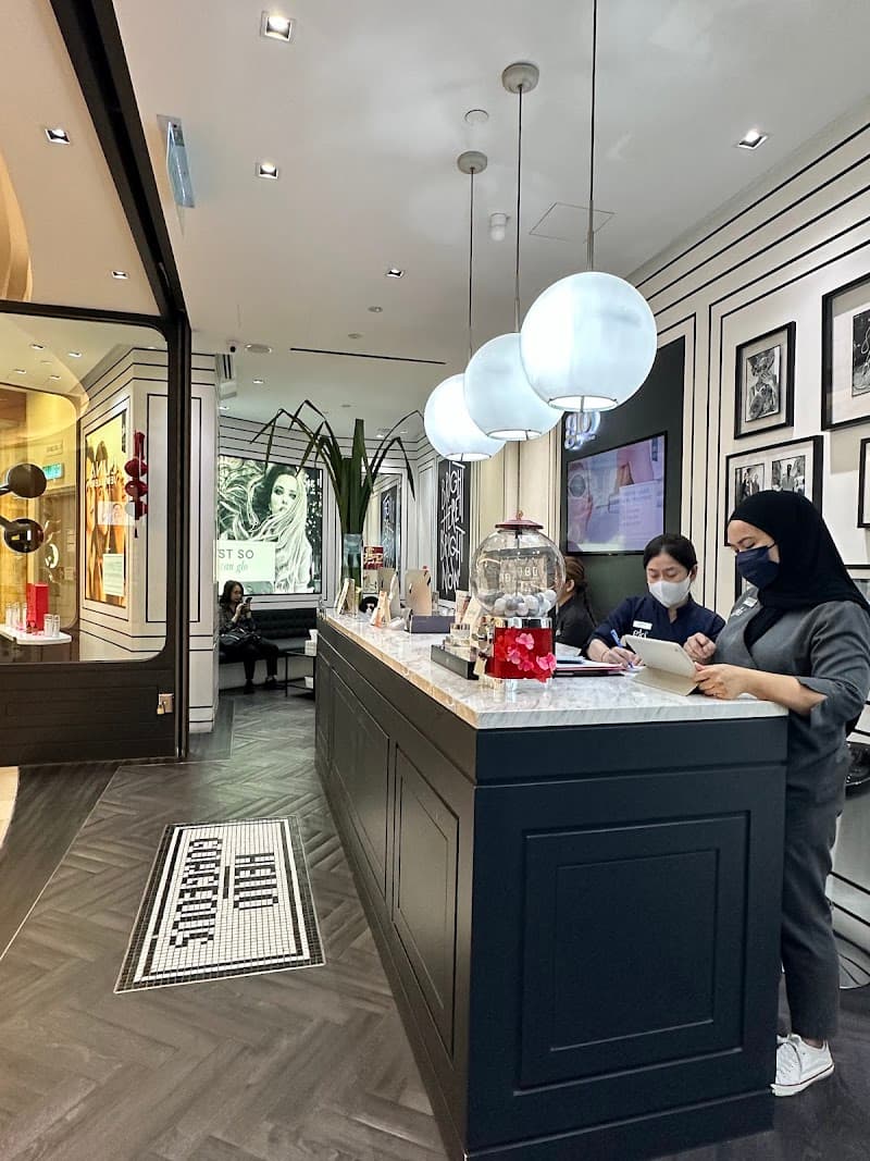 Glo Laser Centres Suria KLCC 5