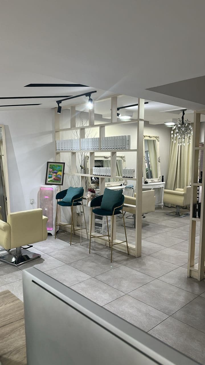 Jay Modern Hair Studio 3