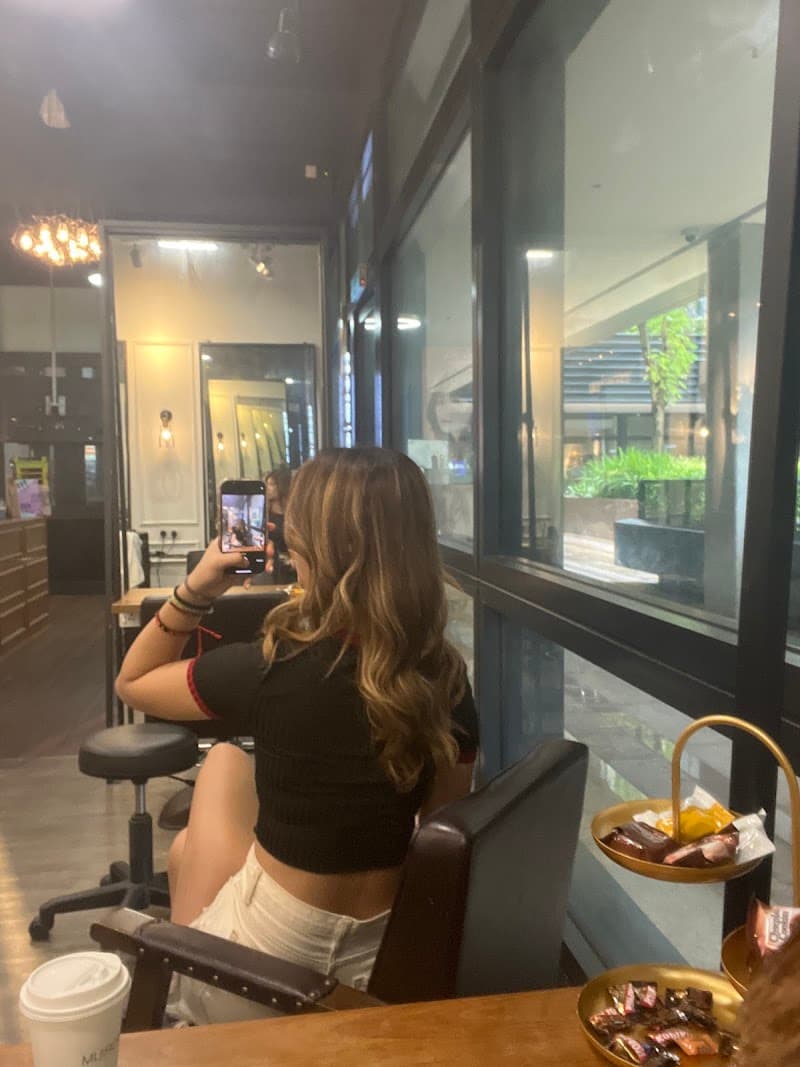 Hair Emporium @ Arcoris 4