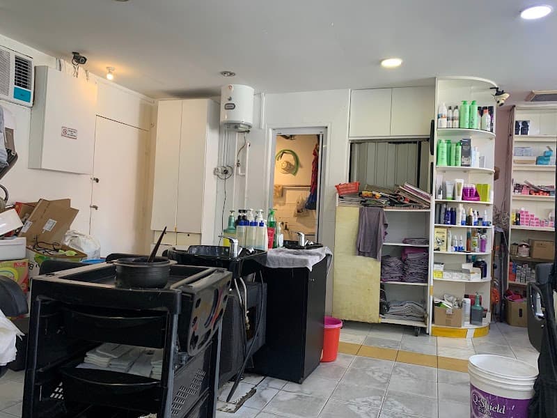 Monica Hair & Beauty (unisex) Salon 4