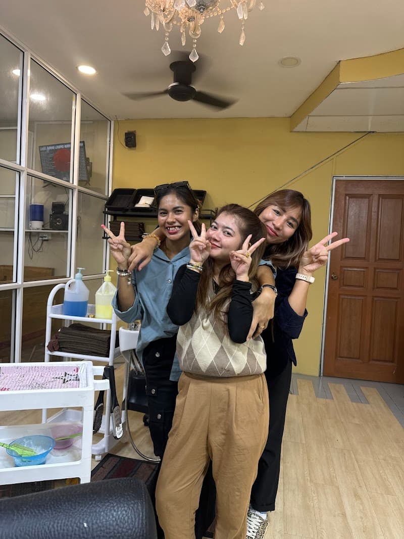 keknis hair salon 3