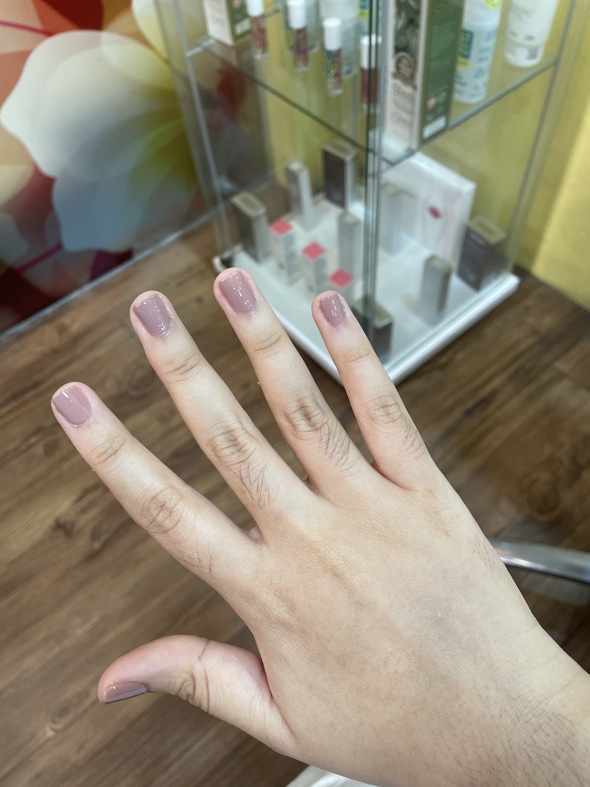 Blink Threading & Waxing Studio Jalan Ampang — KLCC近くの眉Threading専門