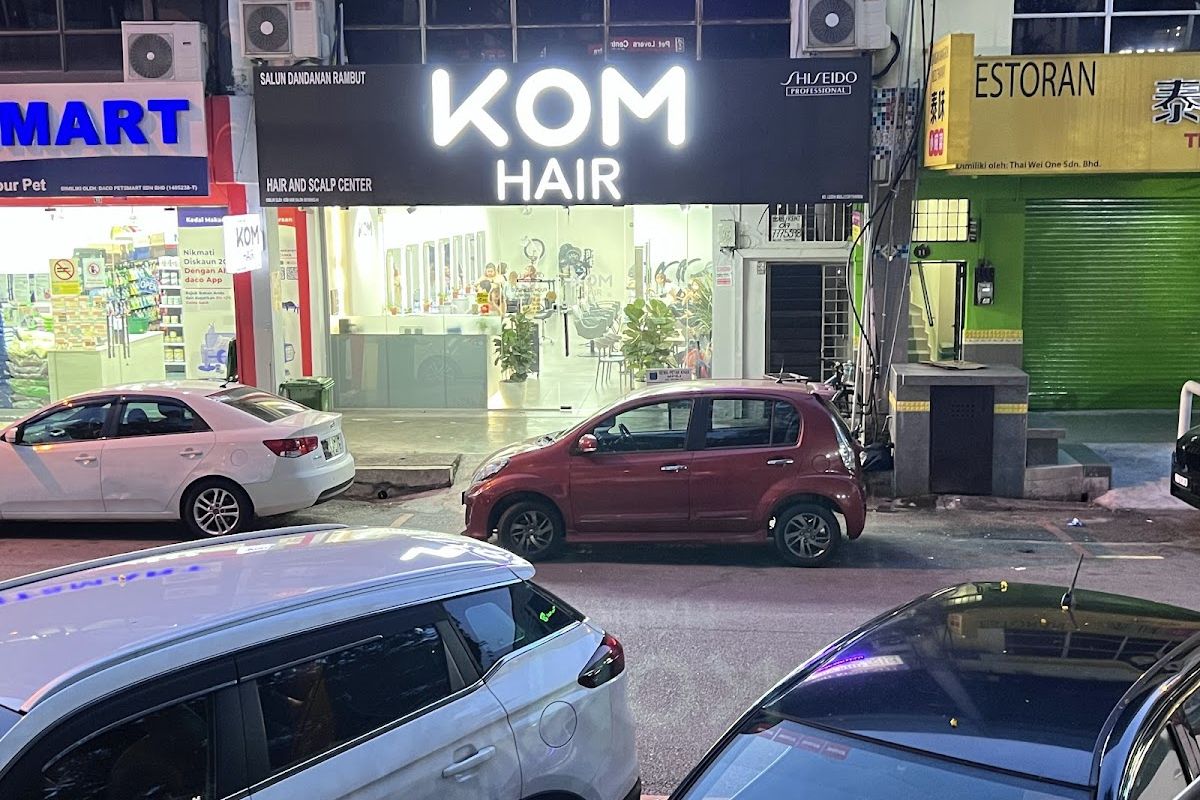 KOM Hair Salon Puchong 蒲种 Bandar Puchong Jaya 美发沙龙 染发 烫发 个性发型